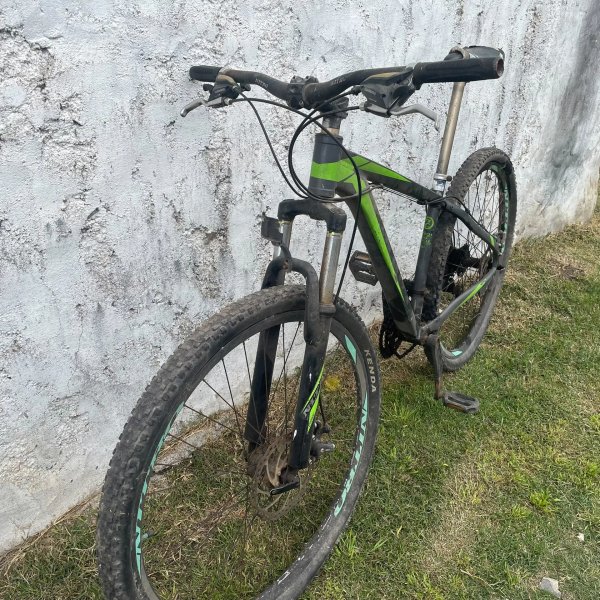 Bicicleta de Montaña Nitro Rodado 29 Negra con Gráficos Verdes - imagen 1