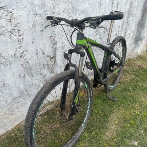 Lote siguiente: Bicicleta de Montaña Nitro Rodado 29 Negra con Gráficos Verdes