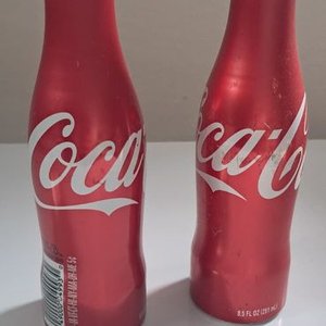 Dos Botellas de Aluminio Coca-Cola - imagen 2