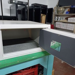 Cofre de Seguridad Safepace Digital con Puerta Metálica Reforzada - imagen 4