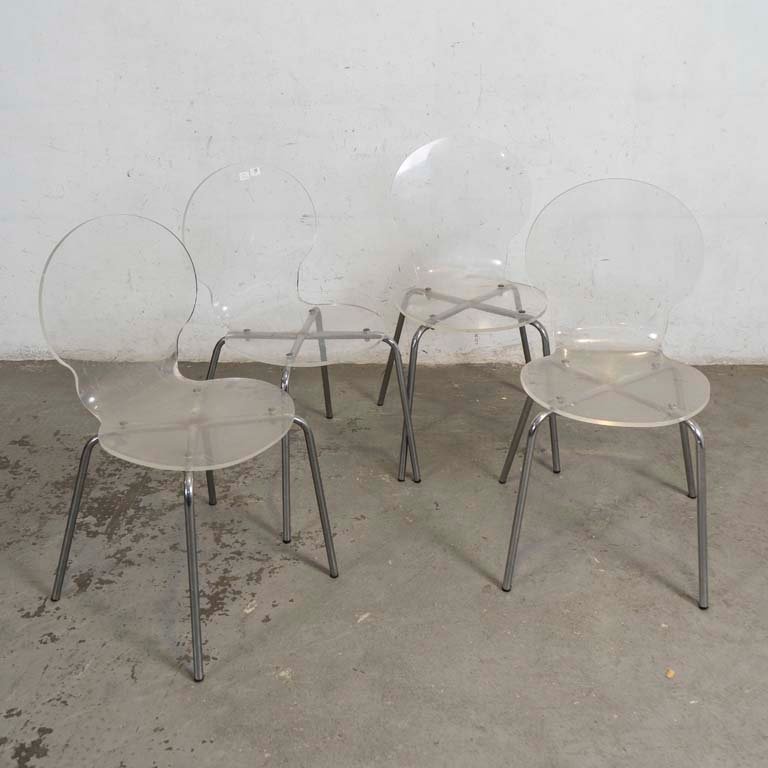 Juego de 4 Sillas Acrílicas con Patas Cromadas