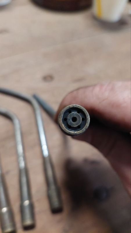 Herramientas para soldar y reparación - imagen 3