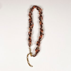 Collar de Dama con Mostacillas y Cadena Dorada - imagen 2