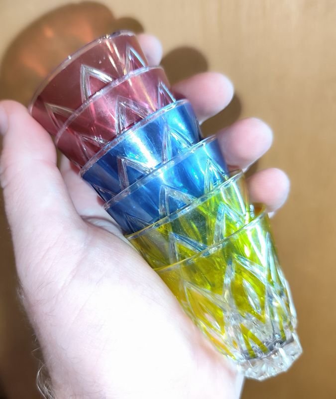 Colección de mini vasos para shots en diferentes colores y tamaños - imagen 3