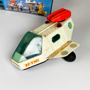 Juguete nave espacial plástico con caja, averia rueda y album figuritas 2014 incompleto - imagen 3