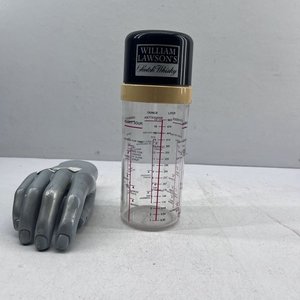Coctelera de Acrílico William Lawson's con Medidas para Tragos - imagen 3