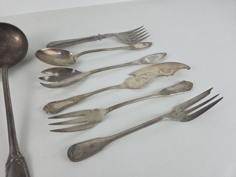 Cubiertos de servicio europeos en plata, excelente condición - imagen 2