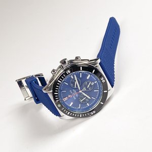 Lote anterior: Reloj Breitling Chronomat para Caballero con Malla de Goma Azul