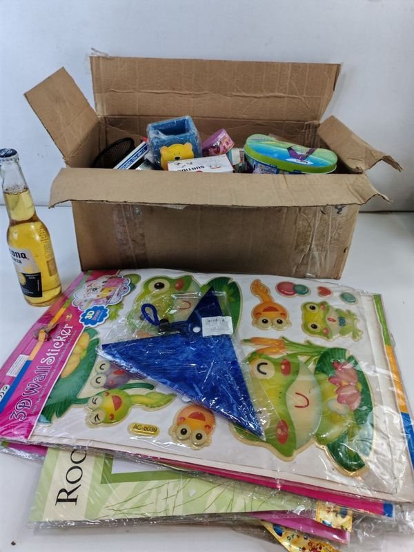 Lote de Artículos de Papelería en Excelente Estado - imagen 1