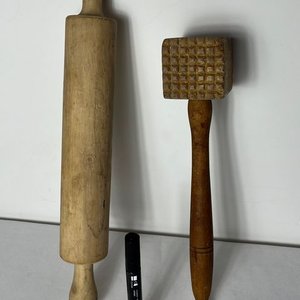 Lote siguiente: Palote y Martillo de Madera para Milanesas