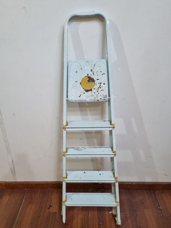 Escalera Metalica Plegable (31×85×140) - Ladder para Hogar - imagen 2