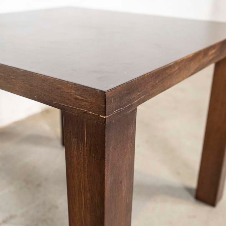 Mesa de living de madera con detalles en el lustre - imagen 2