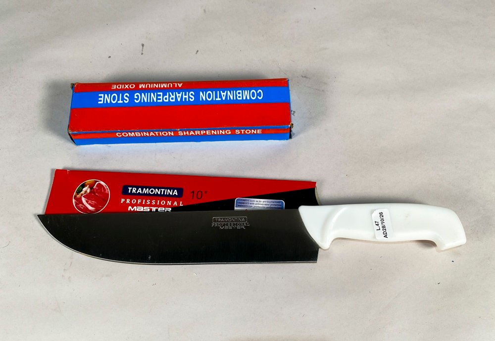 Cuchilla Tramontina Master 10" con Piedra de Afilar Profesional