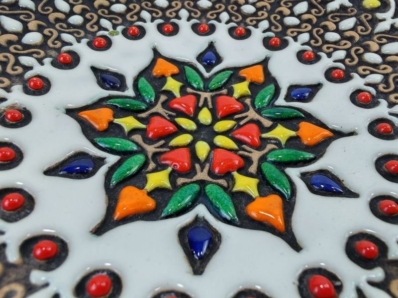 Decoración Cerámica con Diseños Geométricos y Florales - imagen 7