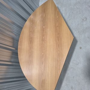 Lote de escritorios modulares esquineros y rectos - imagen 24