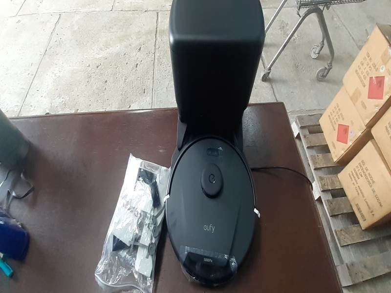 Aspiradora Robot Inteligente con Base de Carga y Accesorios
