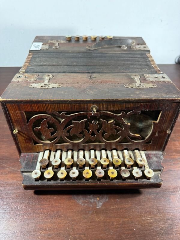 Item 847589 - Image 4