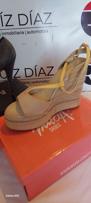 Zapatos de tacón alto de cuero - imagen 2