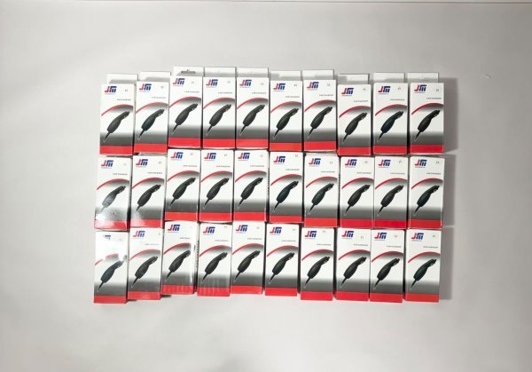 Treinta Cargadores de Auto para iPhone JM Accesorios