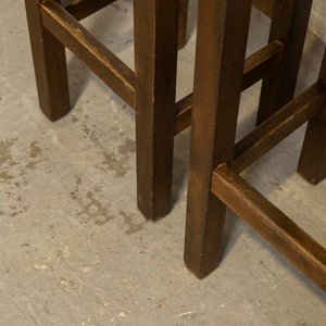 Par de Taburetes Altos de Madera con Asientos de Suela - imagen 3
