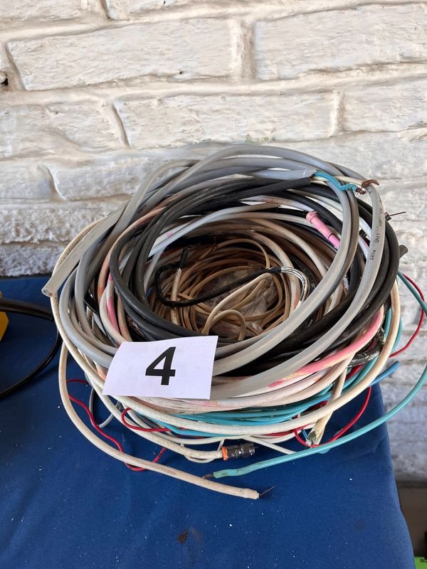 Cables y conectores de alta calidad - imagen 1