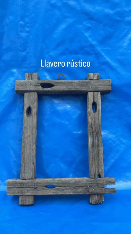 Lote anterior: Lámpara de mesa LLAVERO RUSTICO