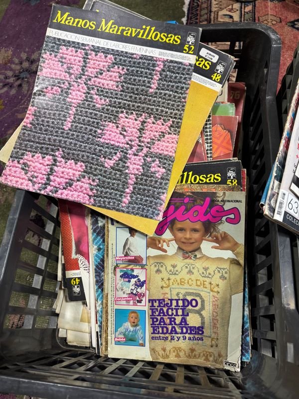 Colección de revistas y libros para tejidos, bordados y más - imagen 4