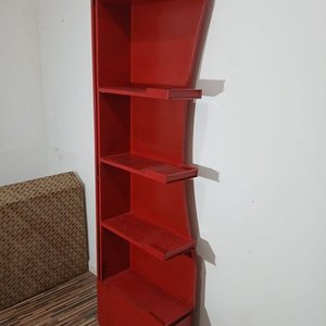 Lote siguiente: Estantería Metálica Roja con 5 Niveles