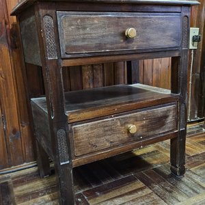 Mesa de Luz Madera Maciza con Tapa de Vidrio - imagen 4