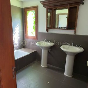 Propiedad en Venta con Amplio Terreno y Construcción - imagen 14