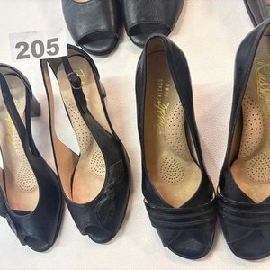 Lote de 5 Pares de Zapatos de Cuero para Mujer - Talles 36 y 37 - imagen 3