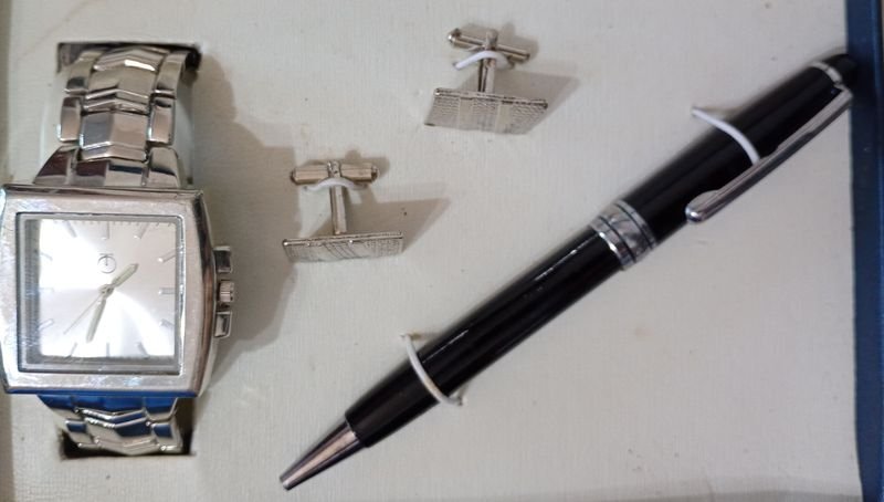 Conjunto de regalo de lujo con reloj, gemelos y bolígrafo - imagen 3
