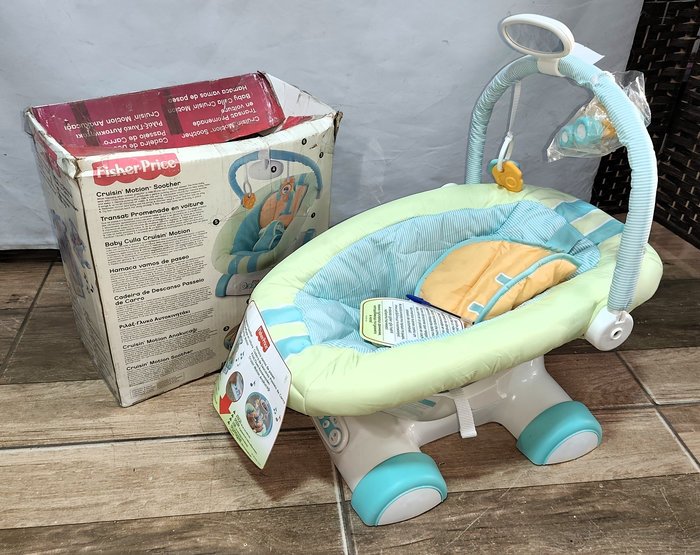 Sillita Mecedora Fisher-Price para Bebé, Desmontable, con Accesorios, a Pilas, Nueva en Caja