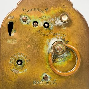 Reloj de Viaje Antiguo en Bronce Tipo Capilla - imagen 5