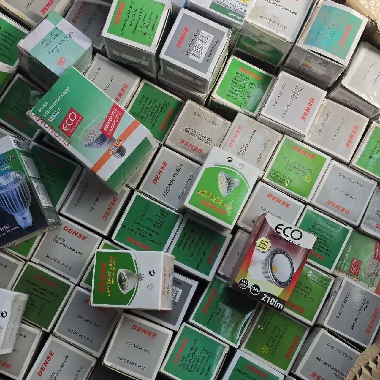 Lote siguiente: Lámparas LED en caja