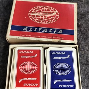 Dos Mazos de Cartas de Poker Alitalia con Estuche Original - imagen 1