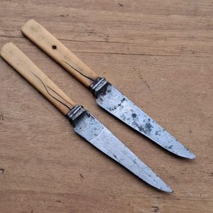 Lote anterior: Set de 2 Cuchillos Joseph Rodgers & Sons con Mangos de Hueso