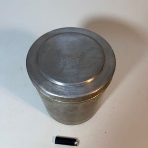 Tarro Cilindrico Grande de Aluminio con Tapa - imagen 2
