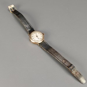 Reloj de Pulsera "Studio" Dama y Cadena con Flor - imagen 9