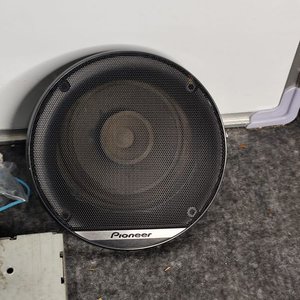 Radio de Auto Pioneer con Dos Parlantes - imagen 3