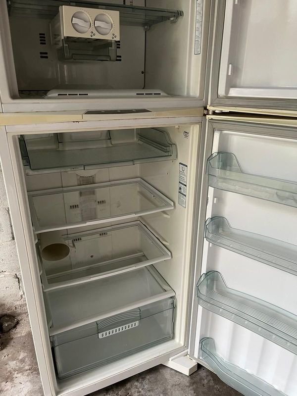 Refrigeradores Whirlpool y Panavox en venta - imagen 9