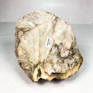 Gran Piedra de Calcita Cristalizada sobre Matriz Natural - imagen 1