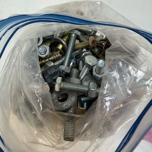 Lote de Tornillos, Tarugos y Elementos de Fijación Varios - imagen 3