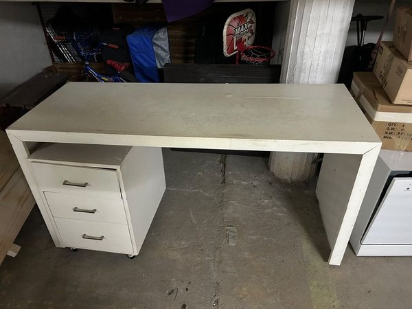 Escritorio Blanco con Cajonera de 3 Niveles