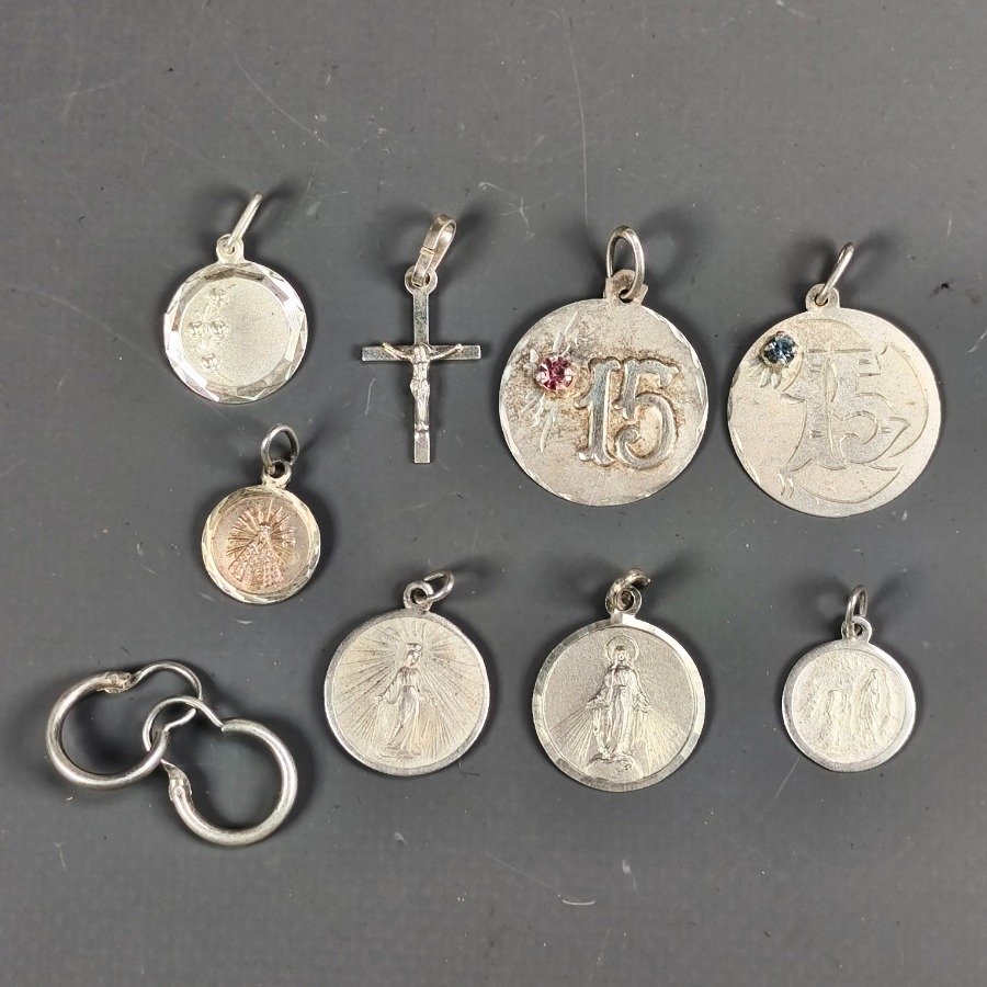 Item 16359 - Image 1