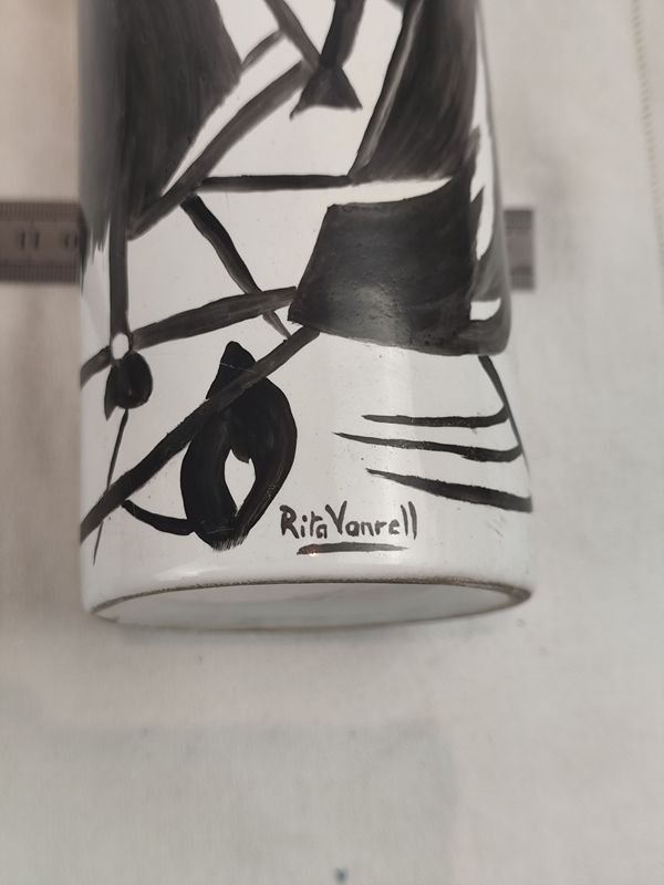 Vaso decorativo firmado Rita Vanrell - imagen 3