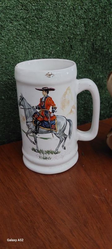 Jarras de cerámica con diseños únicos - imagen 2