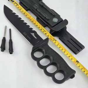 Cuchillo Táctico Negro con Puño de Bronce de Alguacil y Funda - imagen 2