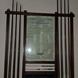 Mesa de Billar "La Progresista" de 1928 con Mesada de Mármol y Bolas de Marfil - imagen 3