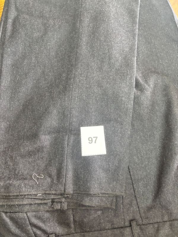 Pantalón de Vestir Gris Talle 58 Nuevo